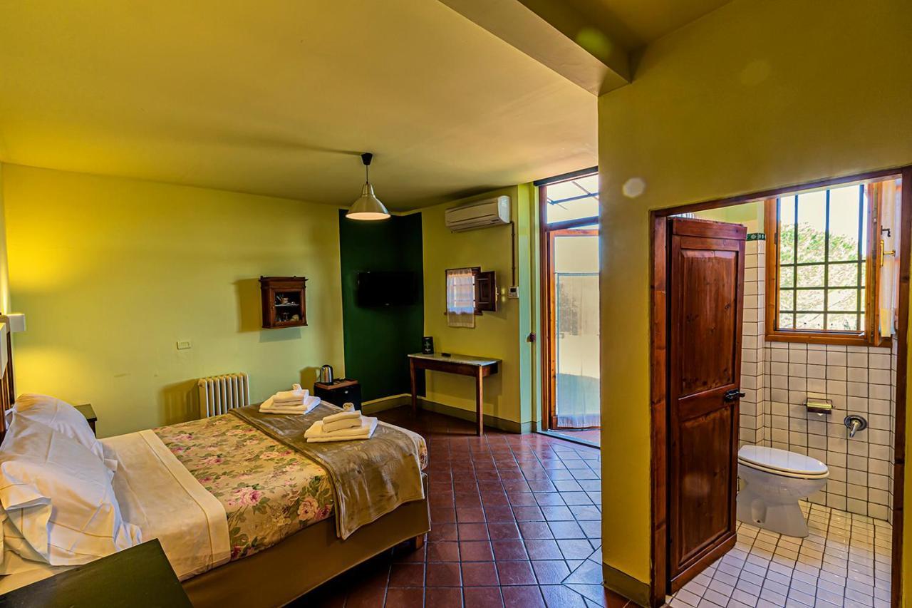 Vakantieboerderij Le Mandrie Di Ripalta